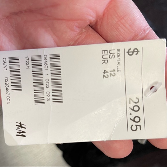 H&M Black Lace Shorts - Picture 2 of 2